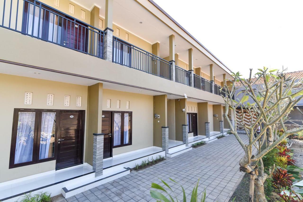 RedDoorz Plus near Jalan Imam Bonjol Denpasar Seminyak Buitenkant foto