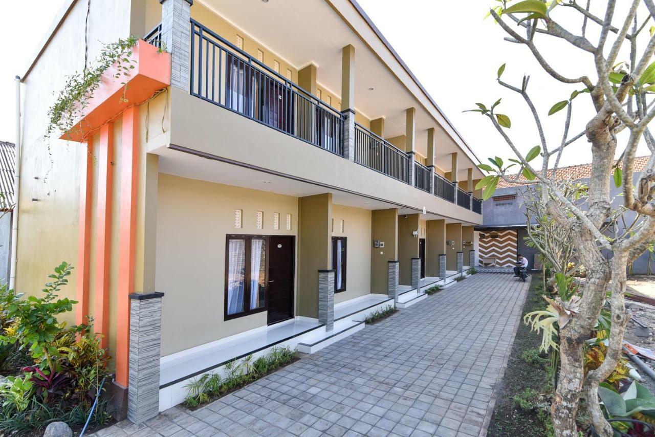 RedDoorz Plus near Jalan Imam Bonjol Denpasar Seminyak Buitenkant foto